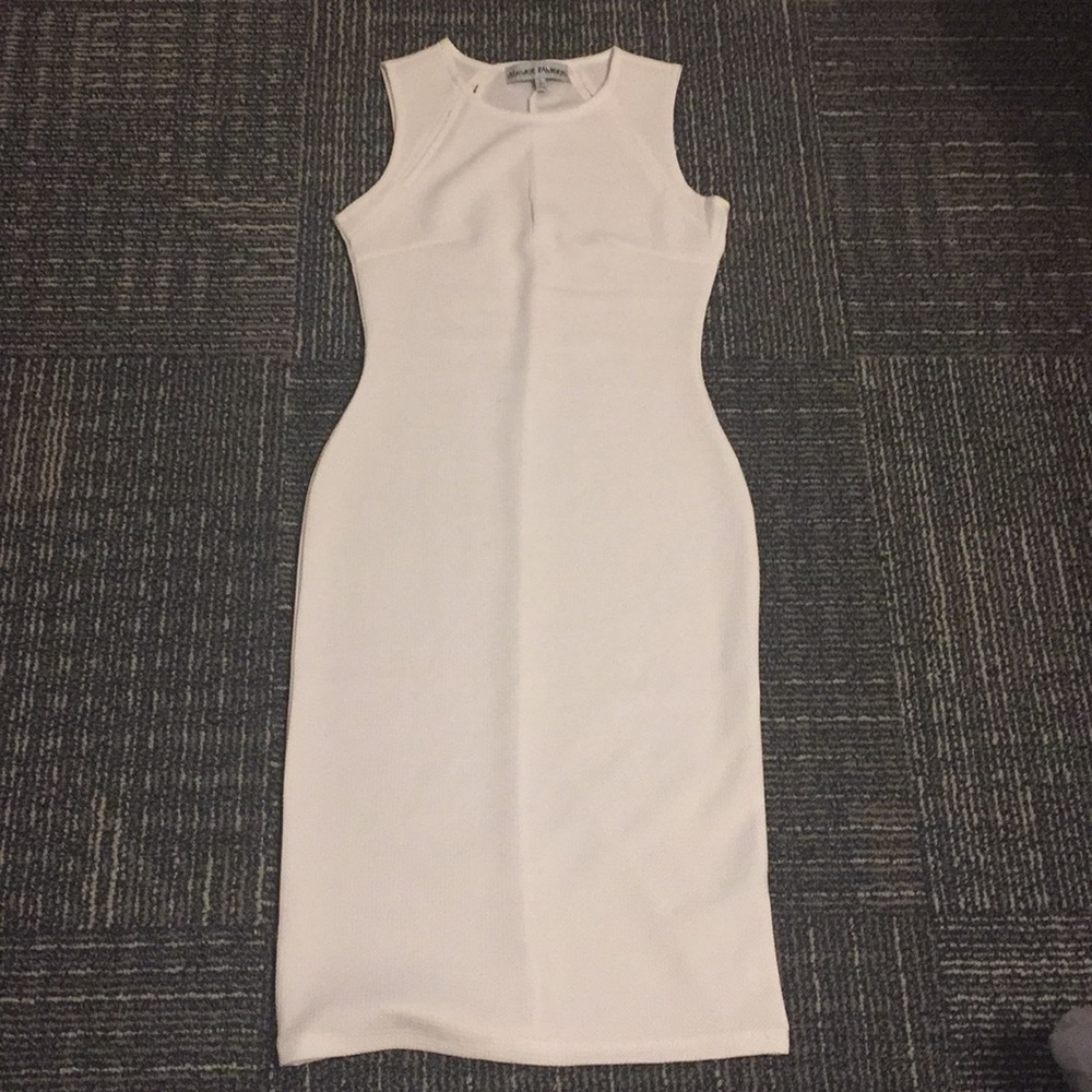 White dress never worn size small